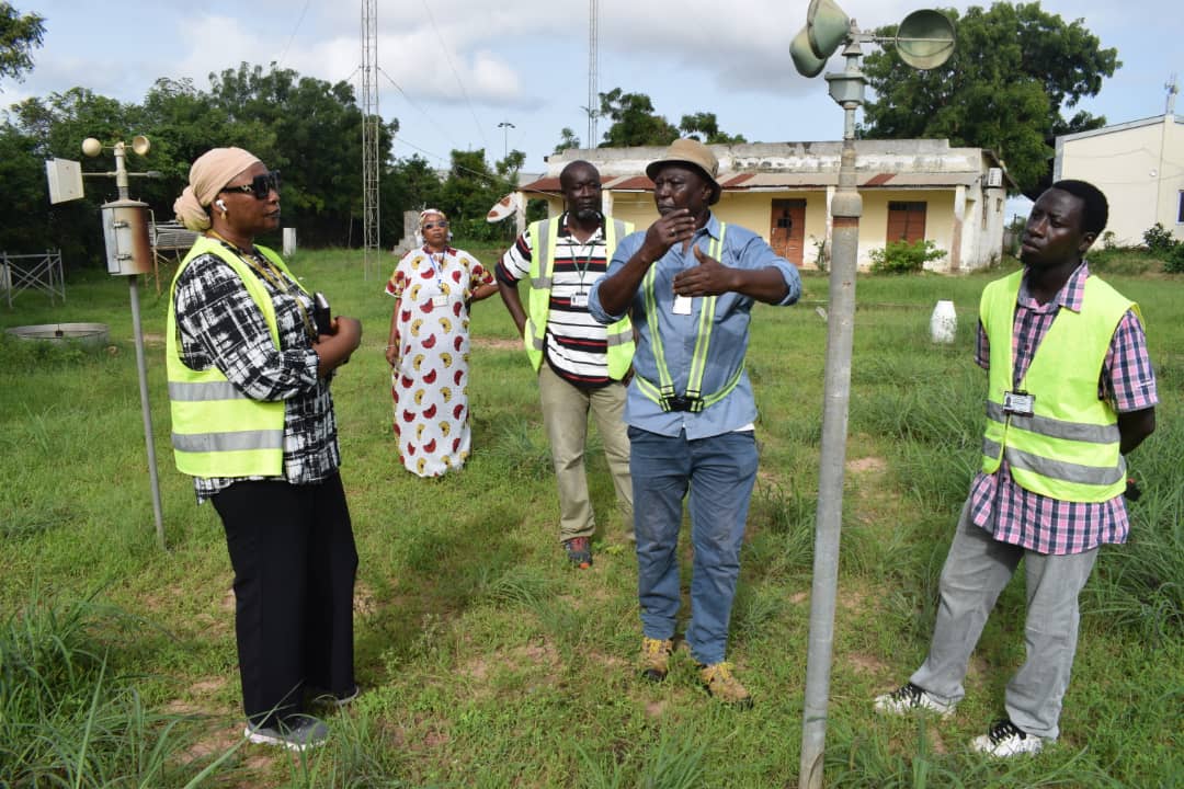 DPS SAMATEH THUMBS UP METROLOGY (MET) UNIT AT THE AIRPORT